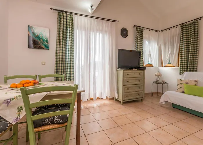 Cozy In With Wifi Апартаменты